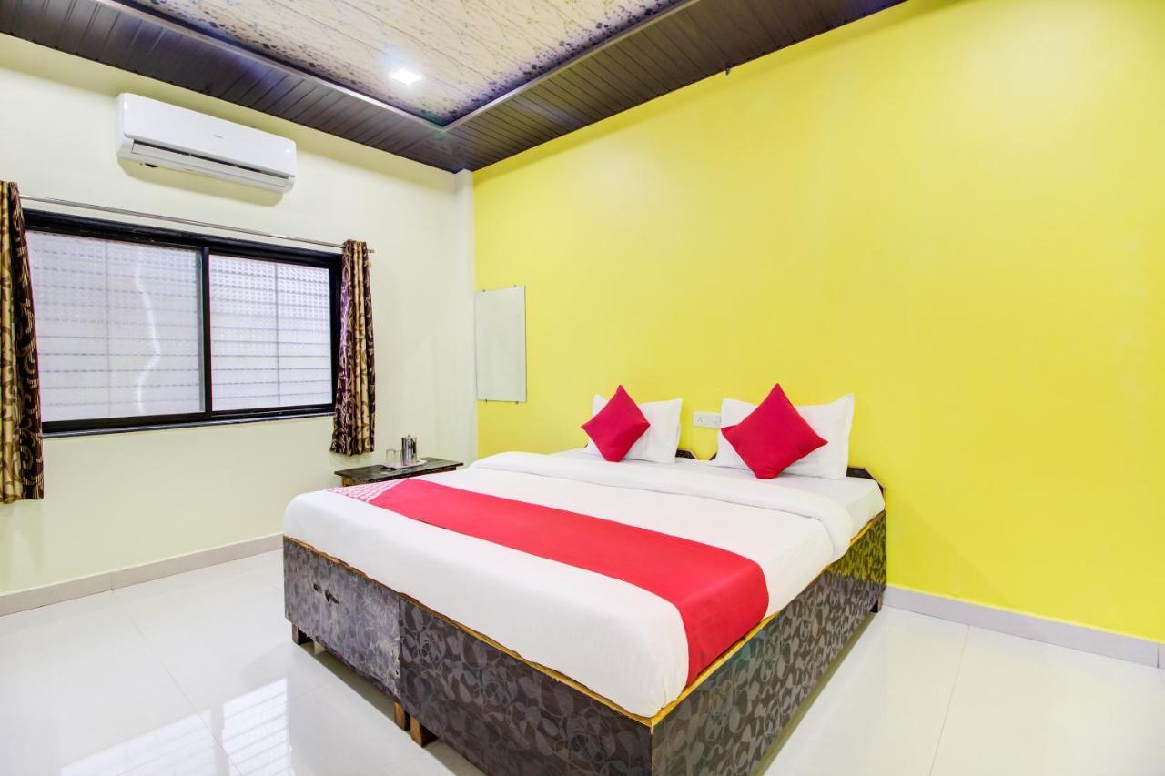 OYO 48915 Chaitanya Green Park Hotel Vani Bagian luar foto